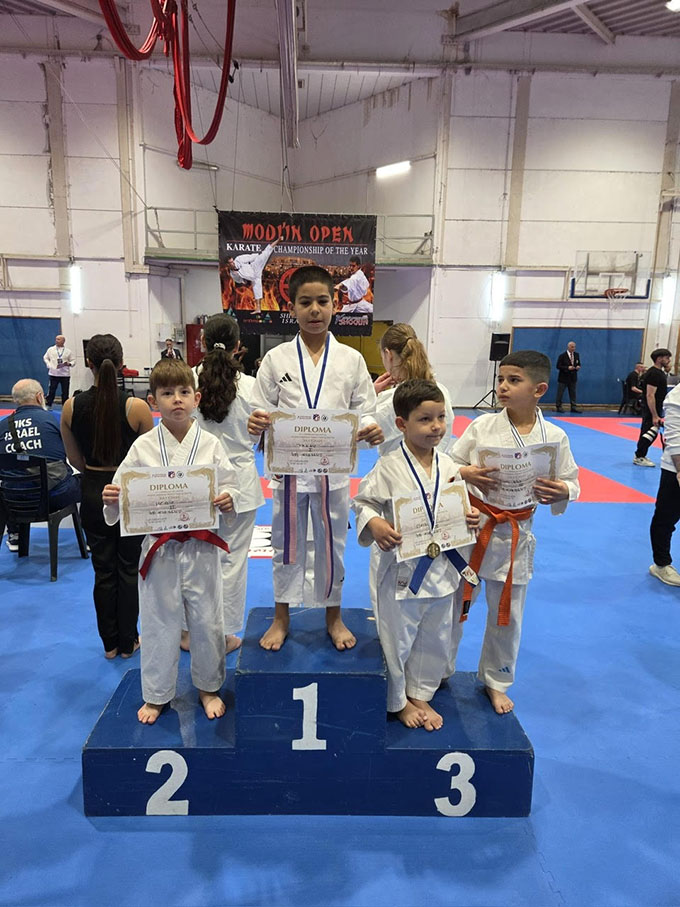 أمطار من الميداليات والإنجازات في بطولة موديعين القطرية للكراتيه